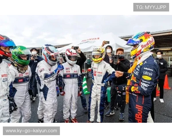 佩雷斯训练内容曝光，明显重视轮胎节奏